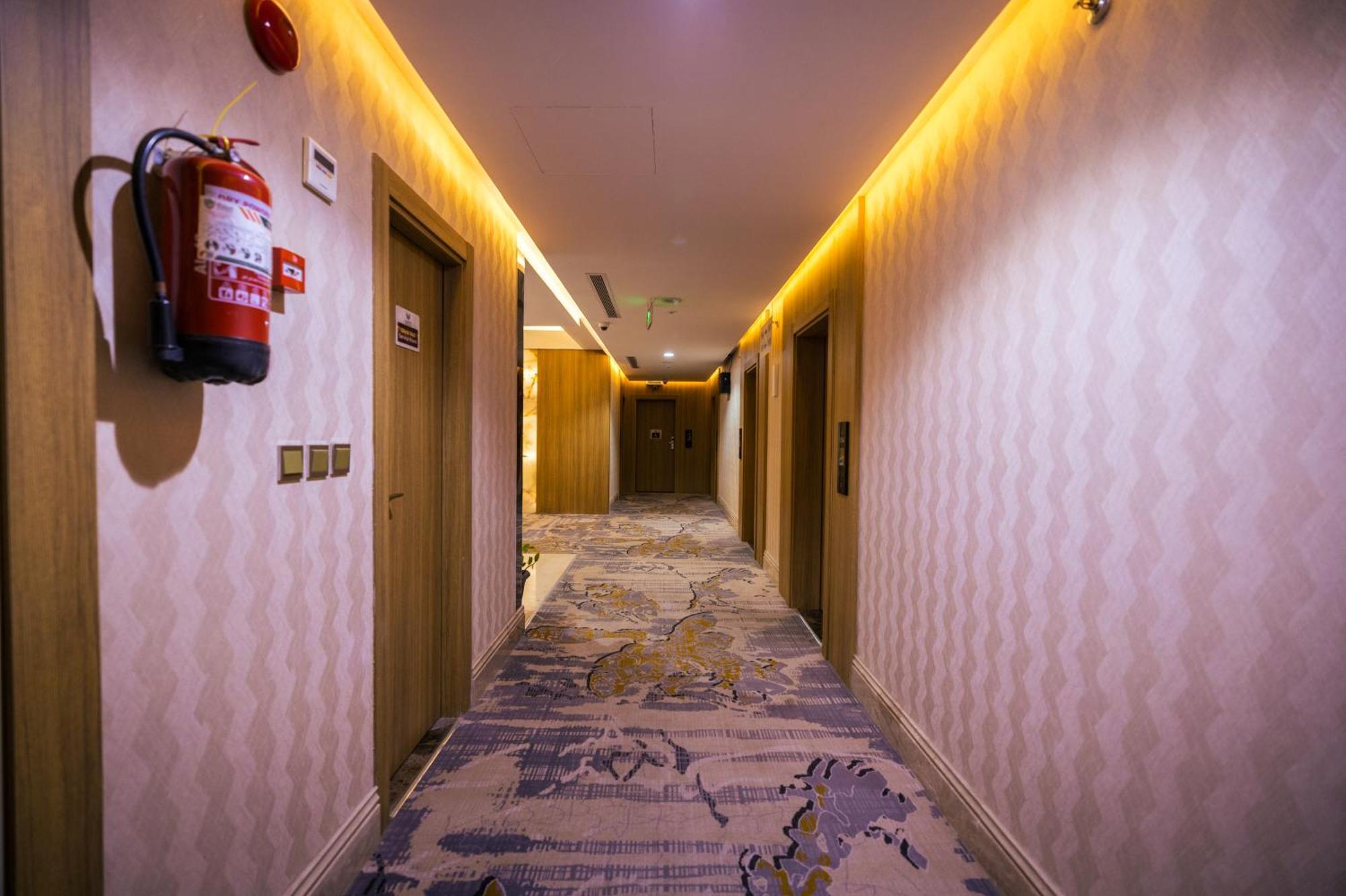 Mirnian Hotel Джидда Екстер'єр фото